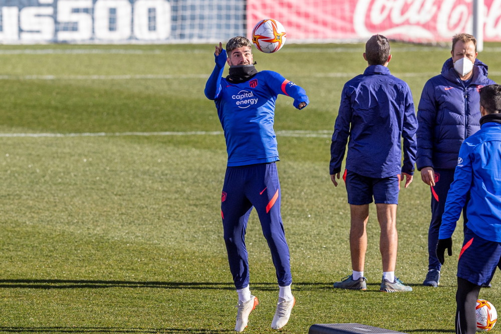 尼斯发布备战花絮，国际比赛日强势反弹，国王杯任务艰巨，球探报告显示潜力的简单介绍-英雄联盟2025总决赛